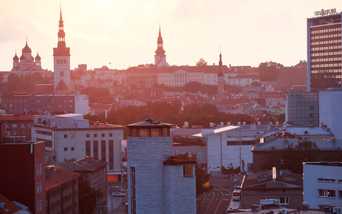 Lahkuv linnavalitsus Tallinna 2026. aasta eelarvet poliitiliselt ei aruta | Eesti