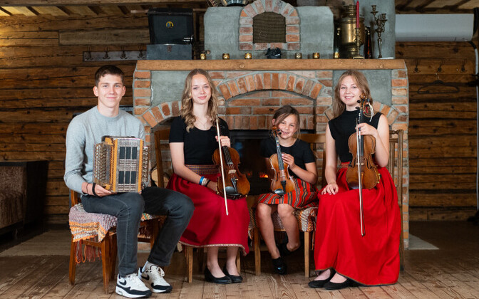 Noored pärimusmuusikud äratavad ellu Suure-Jaani unustatud viisid | Ringvaade
