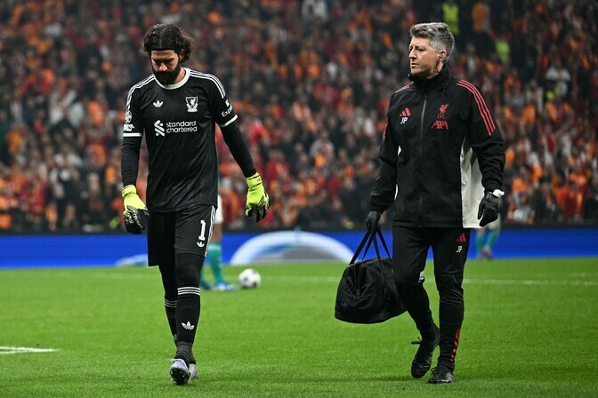 Liverpool lahkub Istanbulist haavatult | Jalgpall