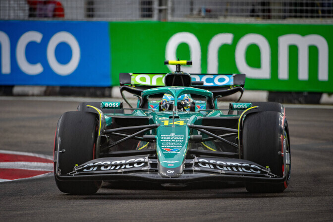 Vanameister Alonso näitas Singapuri GP avatreeningul noortele koha kätte | Vormelisport