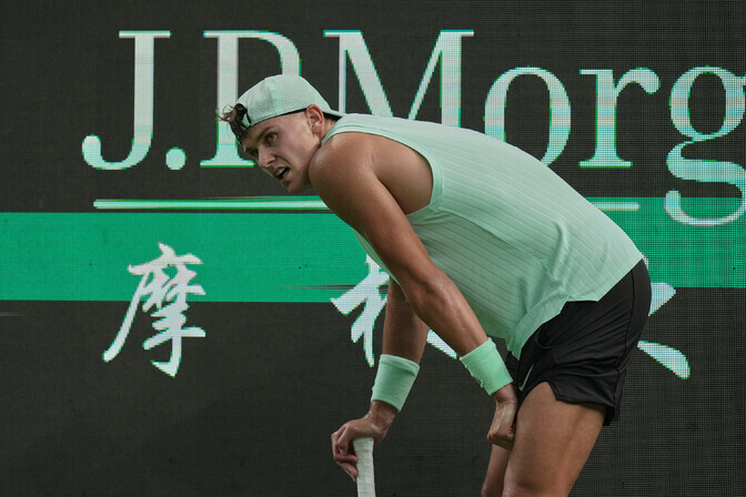 Kuum ja niiske ilm piinab Shanghais tennisiste | Tennis