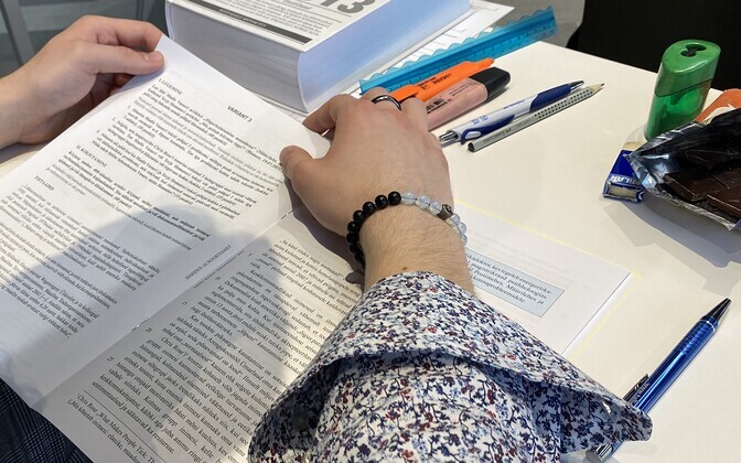 Ministeerium: gümnaasium ei või vastuvõtureegleid omatahtsi painutada | Eesti