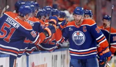 Connor McDavid sidus lähituleviku Oilersiga | Jäähoki