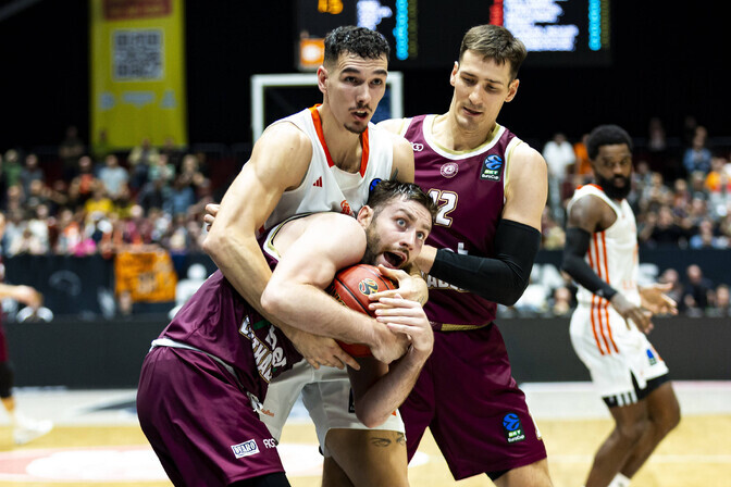 Kullamäe kerkis EuroCupis tiimi resultatiivseimaks, aga Lietkabelis kaotas | Korvpall