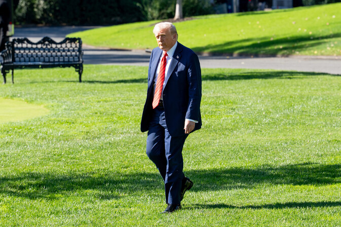 Trump ähvardas muldmetallide tüli tõttu Hiinat uute tollidega | Välismaa