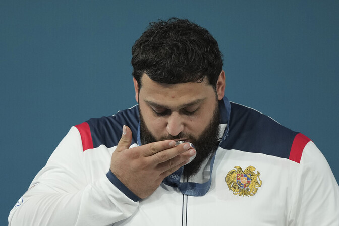 Lalajan kaitses "Seimi kaalus" tiitlit, edukaim koondis Põhja-Korea | Tõstmine