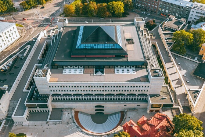 Otseülekanne: oskuskeelepäeval küsitakse, kas eesti teaduskeel suudab ajaga sammu pidada | Kirjandus