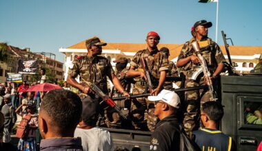 Madagaskari president pidi võimu loovutama armee eliitüksusele | Välismaa