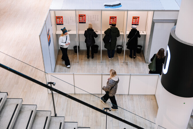 ÜI: Parempoolsed pääsevad Tallinnas volikokku, Keskerakond saab 36 mandaati | Eesti