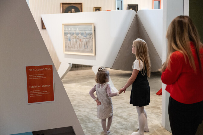 Galerii: Kumu uus näitus toob Eesti kunstiloo laste silmade kõrgusele | Kunst