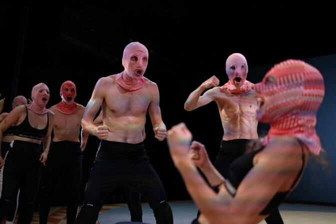 Arvustus. Pantvangis publik | Teater