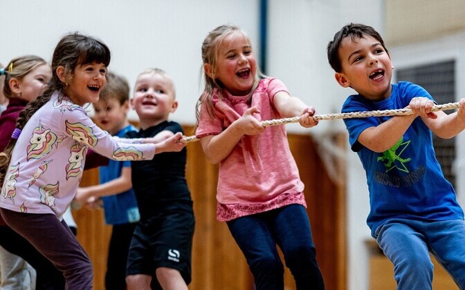 "Spordipühapäev": Gymnathloni programm toob hoovispordi tänapäeva lastele | Väravad