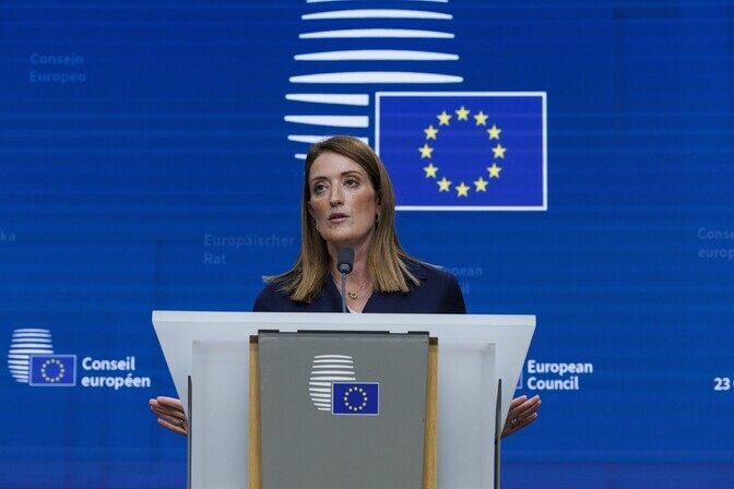 Metsola hoiatas Euroopa Parlamendi suure koalitsiooni mõranemise eest | Välismaa