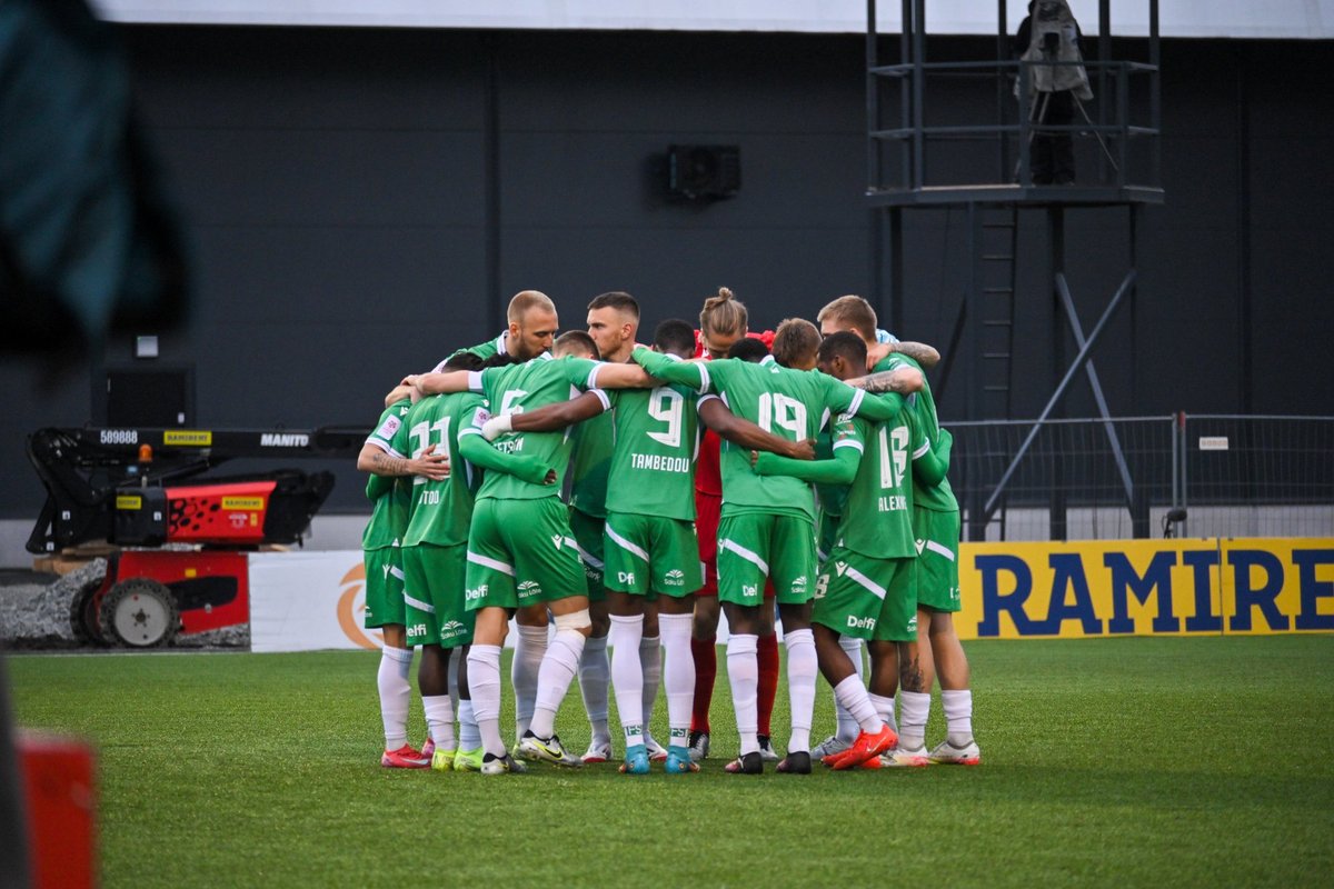 Levadia alistas võõrsil Vapruse ja kerkis Flora kandadele