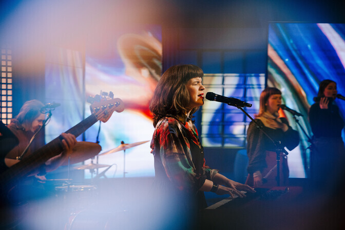 Kaisa Kuslapuu: kes teab, kuidas laulud laulukirjutajateni jõuavad | Hommik Anuga