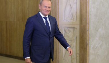 Tusk hoiatas, et surve Nord Stream 2 taaskäivitamiseks võib kasvada | Välismaa