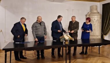 Fotod: Põltsamaa koalitsioonileppe allkirjastamine | Eesti