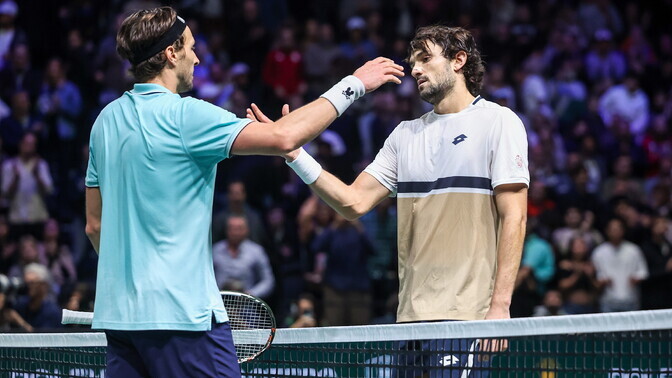 Vürstiriigi tenniseajalugu teinud Vacherot sai nõost jagu ka Pariisis | Tennis