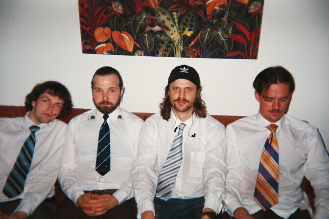 Ansambel Meelik avaldas debüütalbumi "[Tööpealkiri]" | Muusika