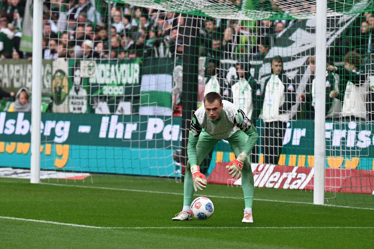 Bremeni Werder läks St. Pauli vastu varakult juhtima. Hein postide vahel, Mets pingil