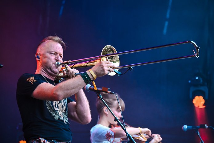 „Tänu Rutele sobime nüüd ka noortefestivalidele mängima,“ rõõmustab Ruslan.