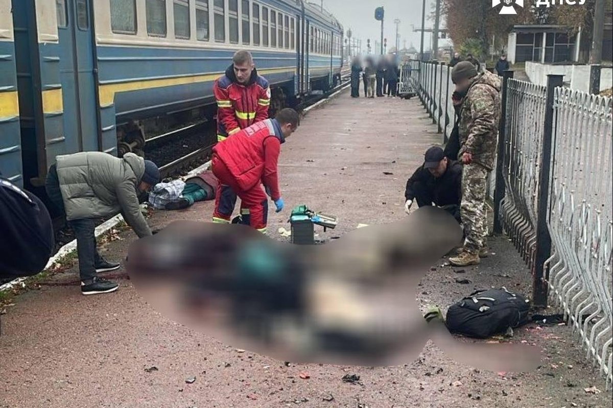 Ukraina rongireisija lõhkas passikontrolli peale granaadi. Hukkus neli inimest, sealhulgas kurjategija