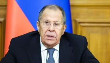 Lavrov: kui Ukrainas niisama lihtsalt peatuda, tähendab see konflikti esmapõhjuste unustamist