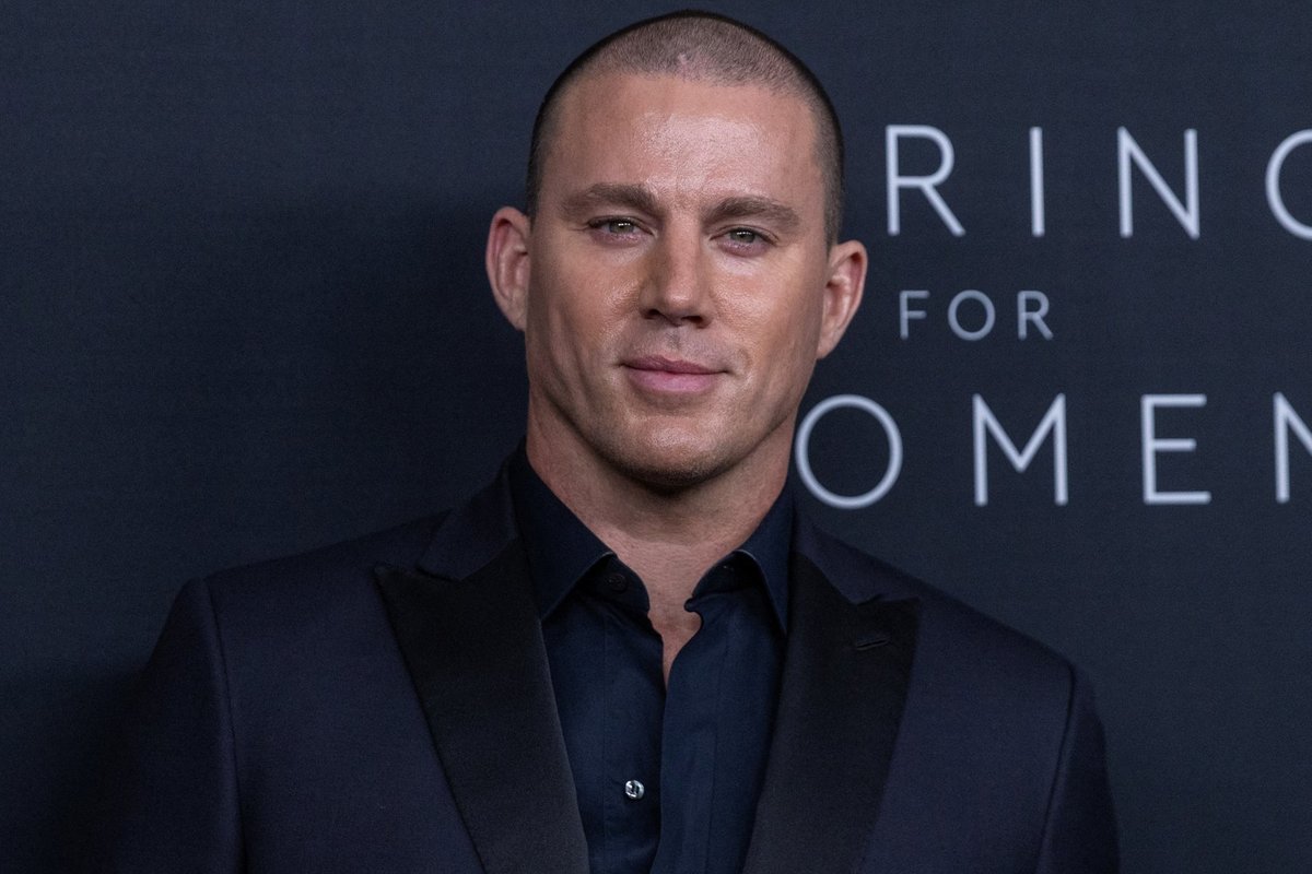 FOTO | Hurmur Channing Tatum jagas punasel vaibal oma uue noore kallimaga õrnusi