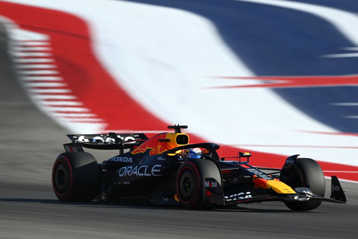 VIDEO | Verstappen tegi USA GP laupäeval eduka miniduubli, McLarenid põrkasid kokku