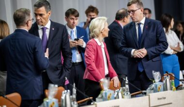 Michal: Eestit mainiti pea igas sõnavõtus. MiG-ide intsident sai Euroopa Liidu kohtumisel palju kõlapinda - Delfi