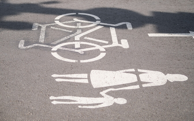 Slovakkia kehtestas jalakäijatele kiirusepiirangu | Välismaa