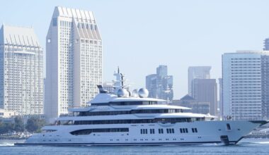 USA müüs maha Vene oligarhile kuulunud luksusjahi. Uus omanik sellega veel aga sõita ei saa