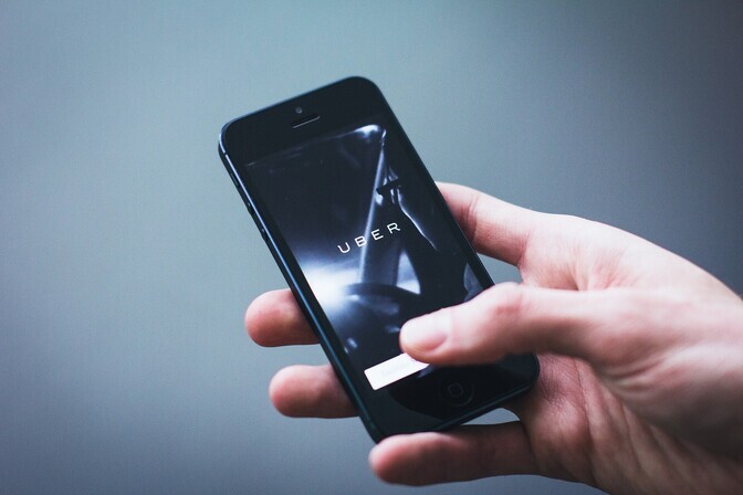 Uber laseb juhtidel ooteajal tehisintellekti õpetada | R2 Portaal