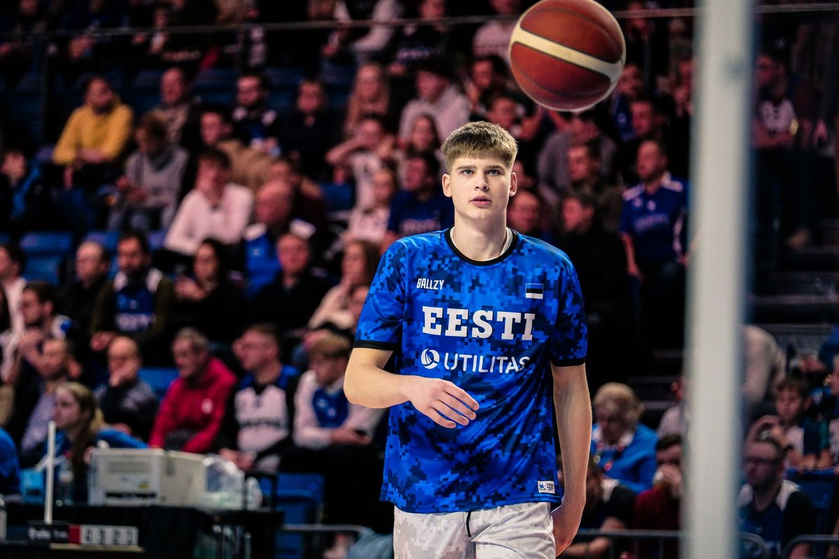 Stefan Vaaks tegi USA-s esimese mängu. Peatreener: ta läheb aina paremaks ja paremaks