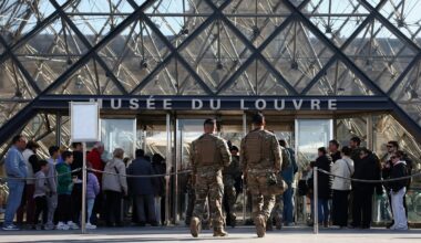 Vahistati veel viis Louvre’i ehtevarguse kahtlusalust