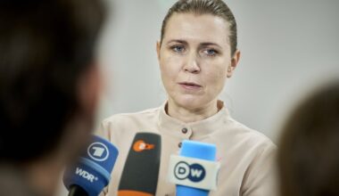 Leedut tabab iga nädal uus kriis. Seekord astub kaitsekuluskandaali tõttu tagasi kaitseminister