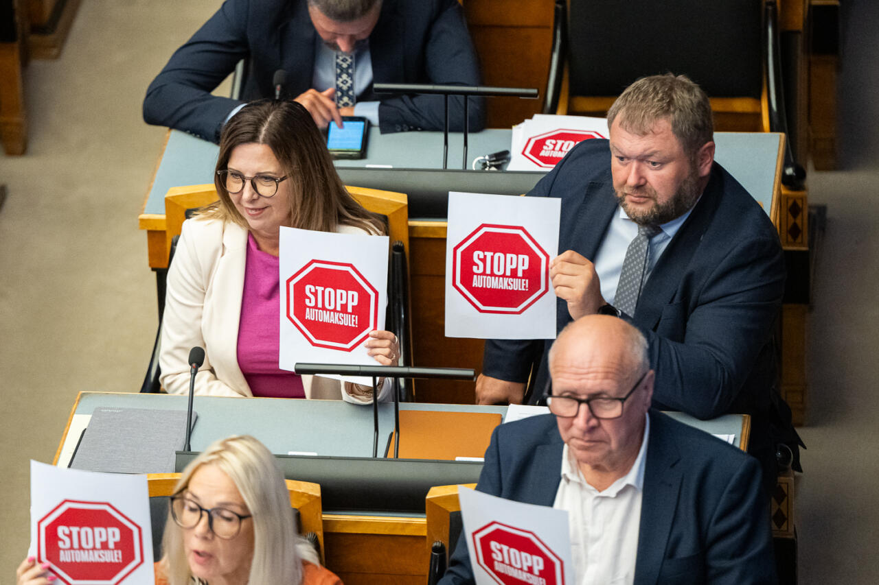Valitsus on automaksuga põhjalikult mööda pannud, laekumised on ülikehvad