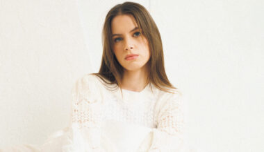 KUULA UUT LUGU | Karmen Telvik avab kuulajale enda haavatava poole