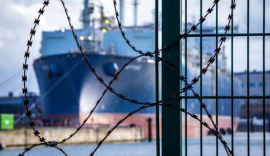 Venemaa olulist tuluallikat tabab krahh. Varilaevastikust pole seekord abi