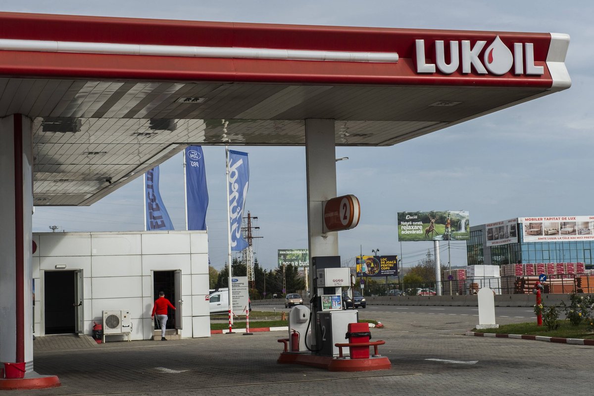 Lukoil kavatseb sanktsioonide tõttu oma välisvarad maha müüa