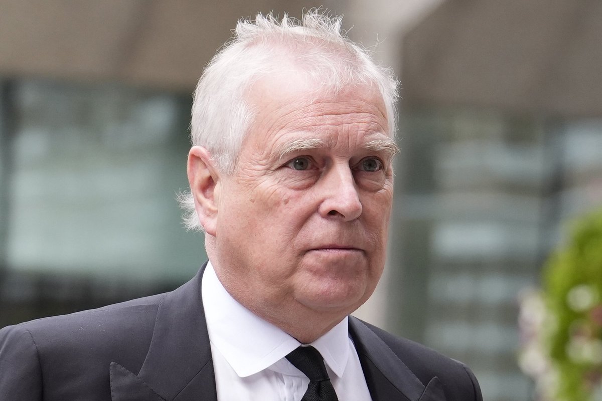 Kuninglikust tiitlist ilma jäänud prints Andrew nõustus viimaks uhkest häärberist välja kolima, kuid ühel tingimusel