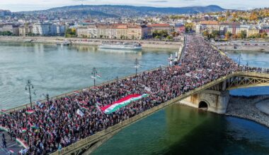 Ungari rahvuspühal kogunesid kümned tuhanded inimesed rahumarsile