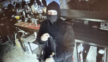 FOTOD | „Kes nautisid hommikutundidel kokteile meie kulul?“ Noormees varastas Luunjas asuvast pubist alkoholi