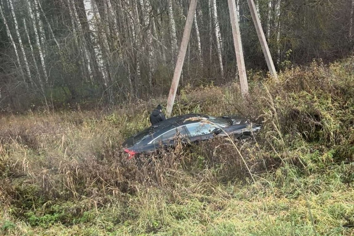 FOTO ja VIDEO | Nõo surmaavarii tahtlik põhjustaja sõitis päev varem sama autoga kraavi, olles joobes