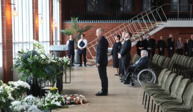 FOTOD | Eesti nüüdisaegse panganduse suurkuju Heldur Meerits saadetakse viimsele teekonnale - Ärileht