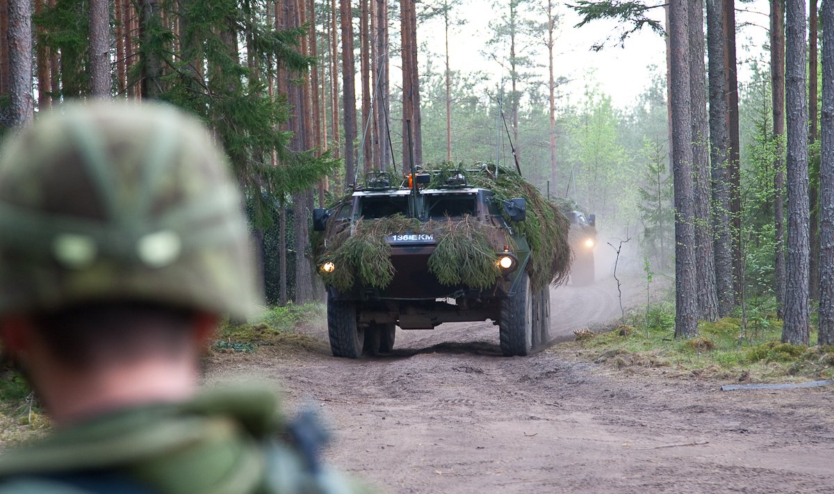 Eesti riigil pole plaani maksta lahkunud sõduri perele hüvitist, nii nagu seda teeb Ukraina valitsus.