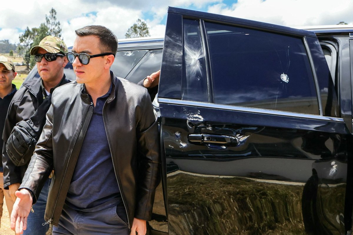 Ecuadoris ründas rahvahulk presidendi autot. Viis inimest vahistati mõrvakatse eest