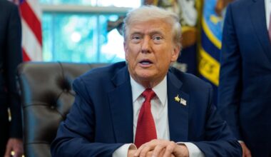 Trump mõlgutab mõttes 1807. aasta mässuseaduse kasutamist sõjaväe linnadesse saatmiseks