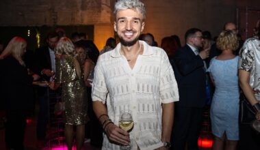 „Kodus saad ka seeni šokolaadiga teha.“ Artjom Savitski jäi kopsaka restoraniarve tõttu netirahvale hambusse