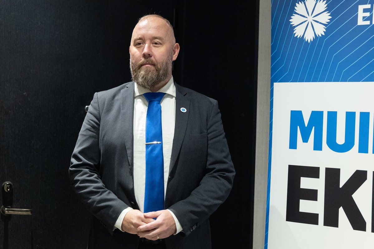 Keskharidus, luhtunud ärid ja kahemõttelised sümbolid. Kes on EKRE Pärnu linnapea kandidaat Valmar Veste?